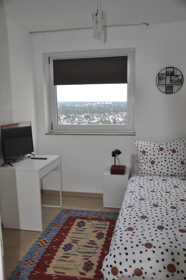 Ueber Den Wolken Und Super Zentral Zwischen Frankfurt Und Darmstadt - 100Qm Langen  Ngoại thất bức ảnh