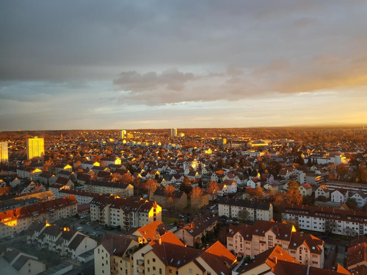 Ueber Den Wolken Und Super Zentral Zwischen Frankfurt Und Darmstadt - 100Qm Langen  Ngoại thất bức ảnh