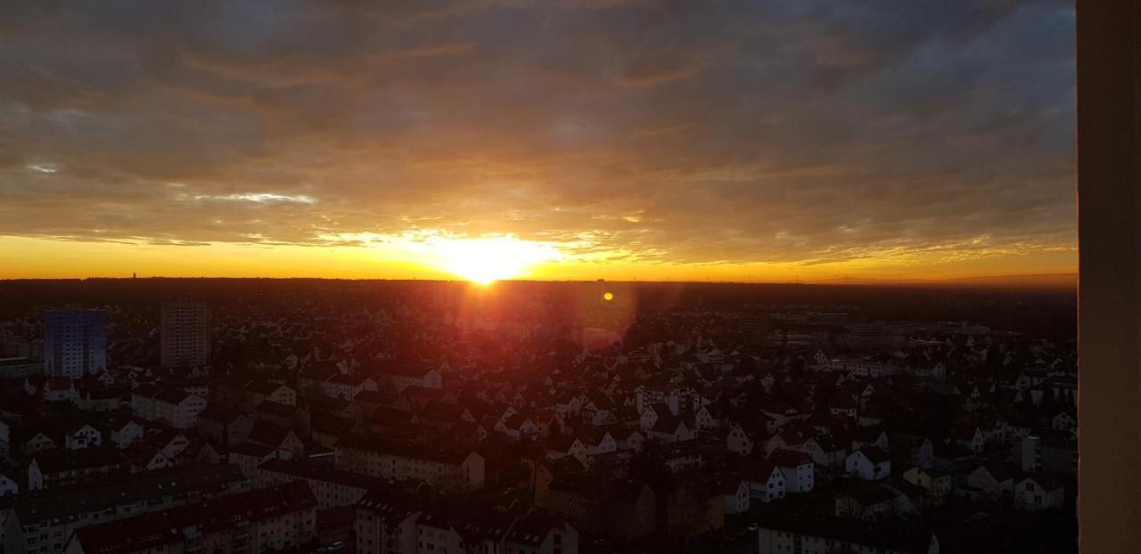 Ueber Den Wolken Und Super Zentral Zwischen Frankfurt Und Darmstadt - 100Qm Langen  Ngoại thất bức ảnh